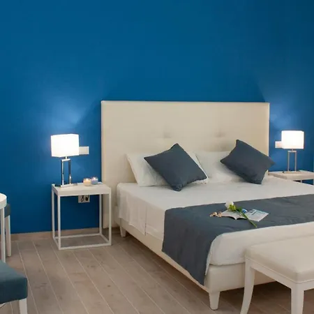 Kaloneiro Πανσιόν 4*