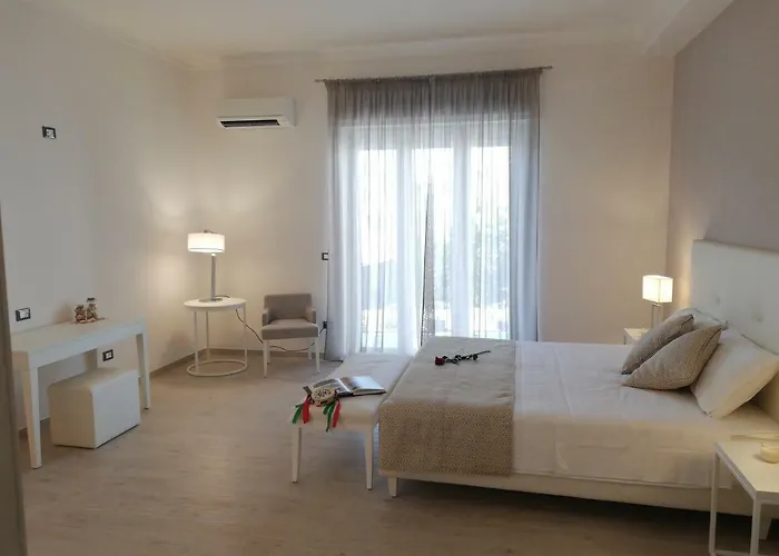 Kaloneiro Affittacamere 4*